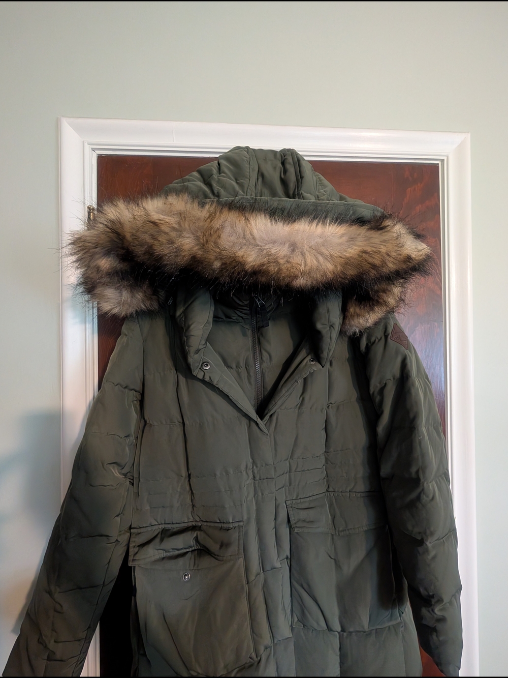 Eddie Bauer Olive Green Women's Puffer Coat - Picture 3 of 8